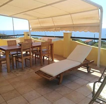 Elegant villa in Magomadas with sea view