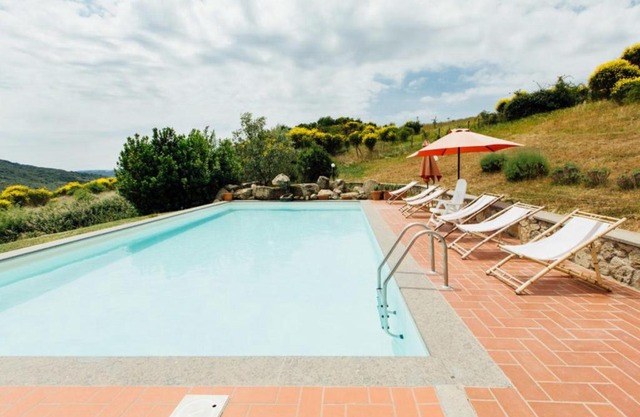 Elegant Villa in Santa Fiora with Private Pool