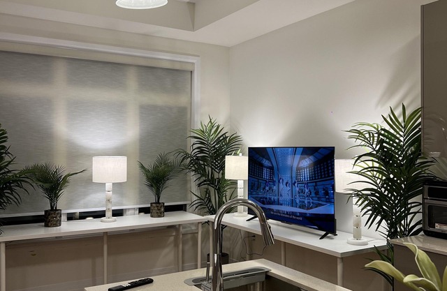 Elegant Whole Townhome In Woodbridge Estate Vaughan