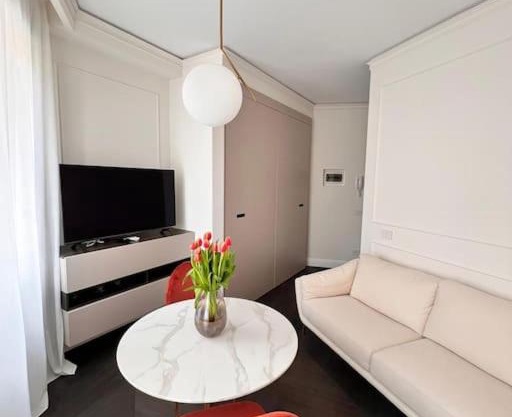 Elegante appartamento in zona Tortona-Solari