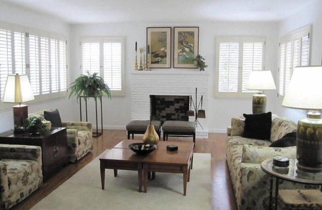Elegant renoviertes und zentral gelegenes Haus in Monterey.