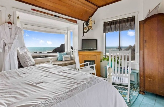 Cabaña privada con vistas panorámicas al mar, acceso a la playa, admite mascotas