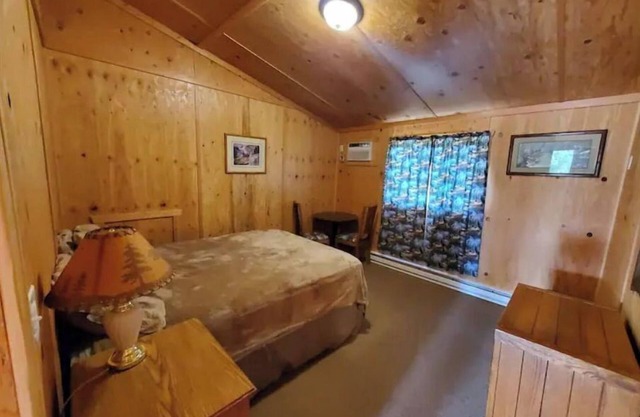 Elk Room at Noxon Creekside Motel