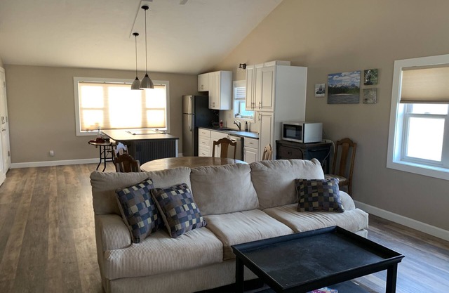 Elkhorn Mountain Views - One Bedroom House / 2 Car Garage - Helena - Jeff City