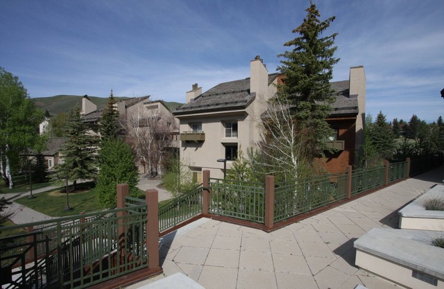 Elkhorn Village