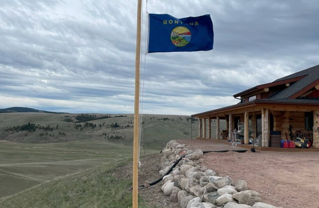 ElkView Outpost at Rock Creek Montana