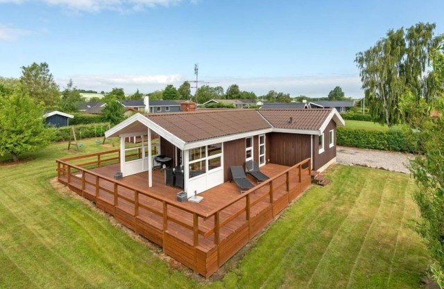"Ellyn" - 500m from the sea by Interhome