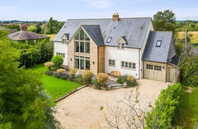 Elmcroft, Large House with Shepherds Hut