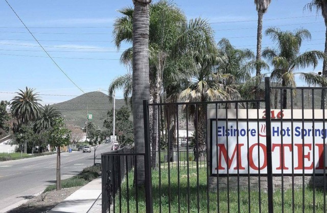 Elsinore Hot Springs & Lodge