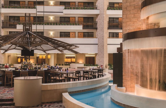 Embassy Suites by Hilton Orlando International Dr ICON Park