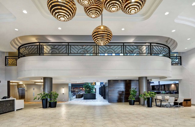 Embassy Suites by Hilton Minneapolis Airport