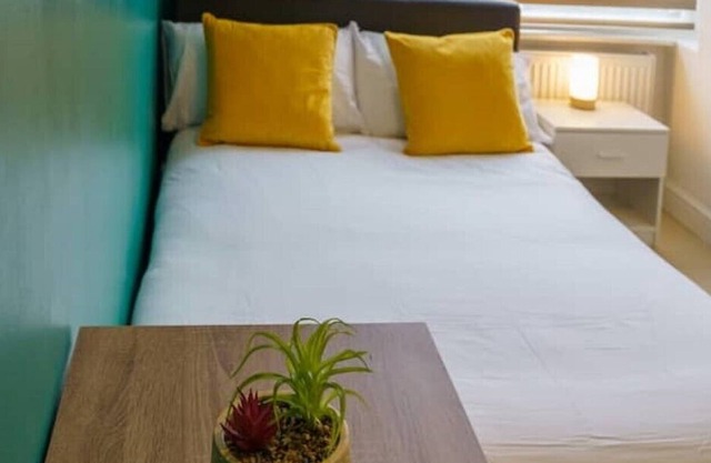 Emerald Rooms Bolton by Prime Stay