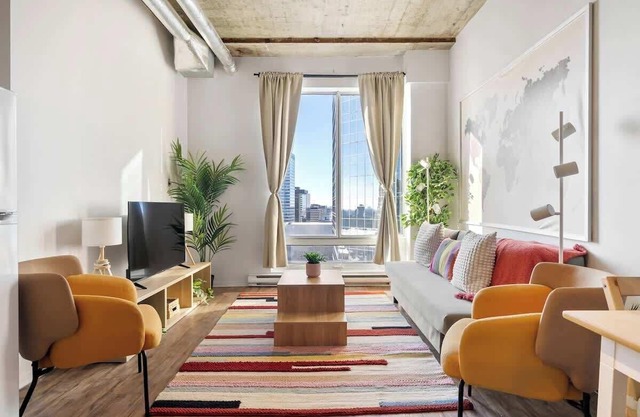 Eminence Sleek Studio City View