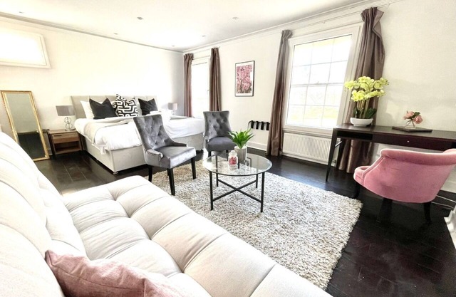 EMMANUEL HOUSE - ⚡️Opulent 1-Bed Apt in Central Cambridge⚡️