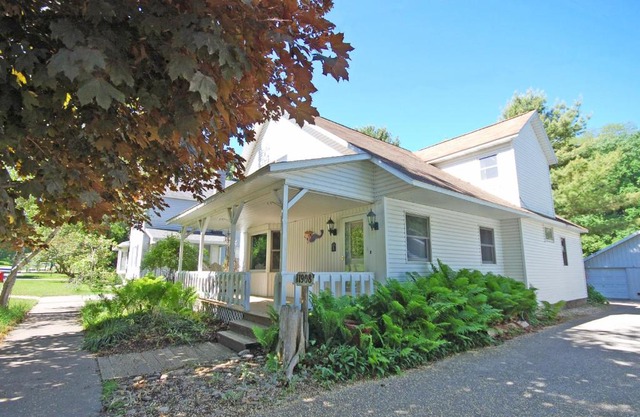 Empire Lodge