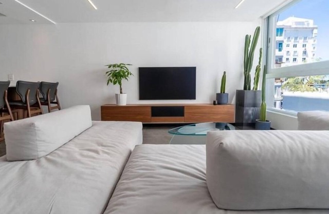 ENCANTO CONDADO - 1-bedroom apartment in San Juan with AC and Parking