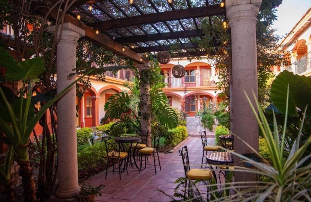 Encanto de la Sierra Hotel
