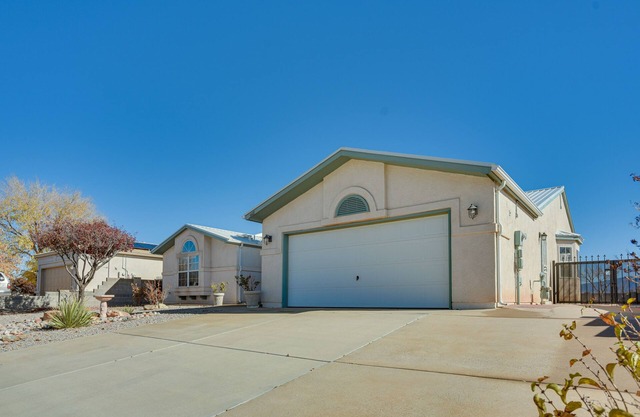 Enchanted Hills Home w/Sandia Mountain Views!