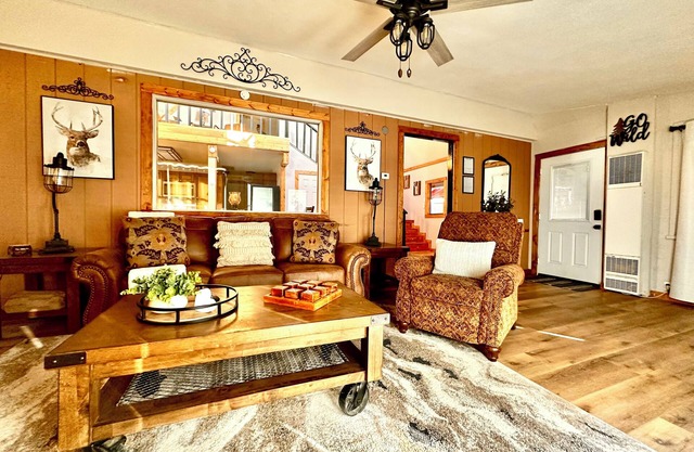 Enchanting 2-bedroom house with WiFi in Ruidoso