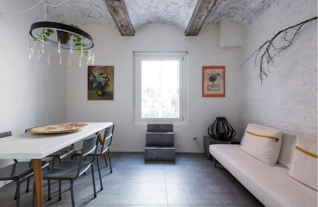 Enchanting apartment next to Osteria Francescana in Modena, with Wi-Fi