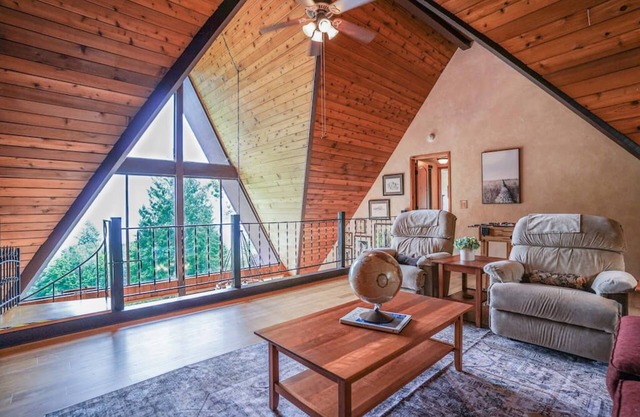 Enchanting Bavarian Cabin Retreat, Pet-Friendly