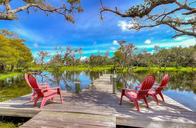 Enchanting dog-friendly property with balconies, firepit, & washer/dryers