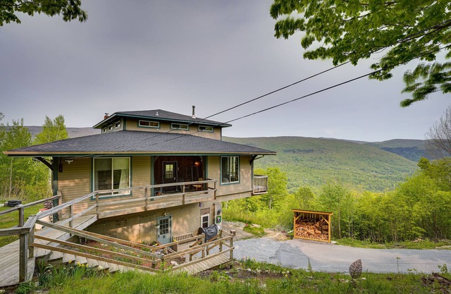 Enchanting Dorset Mountain Home w/ Stunning Views!