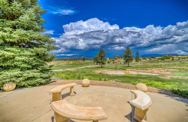 New! Three Story Home on Acreage/Mountain Views w/ Outdoor Seating-Gas Firepit/10 Min from Downtown
