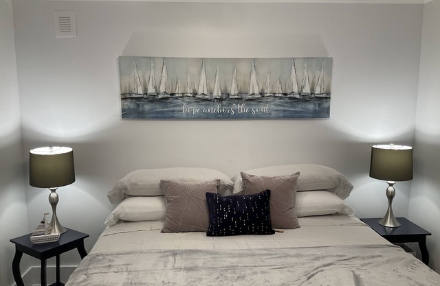 Endless Expedition vacation home- 5 minutes from beach!