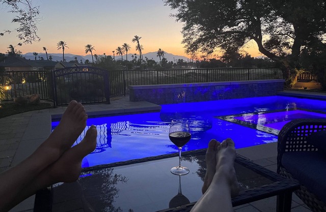 Endless Sunset retreat with golf views; walk to Coachella