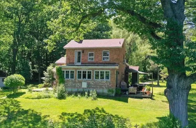 English style country cottage with Hudson River views! 5 mins from HITS