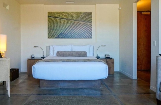 Enhanced Amenities and Personalized Docent Service! Rooftop Pool, Gas Fireplace!
