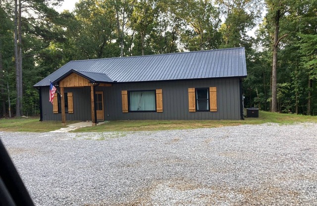 Enid Lake Cabin, Sportsman's Paradise
