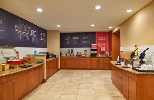 Enjoy a Hassle-Free Stay - Central Location, Near Colleges, Casino & Providence