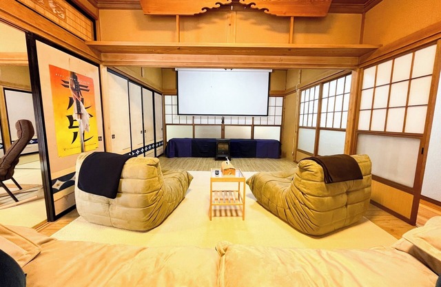 Enjoy a large projector and BBQ large groups can / Minamitsuru-gun Yamanashi