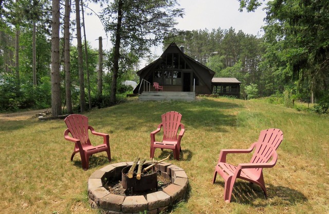 Enjoy A memorable experience in our unique Cabin on Wisconsin River