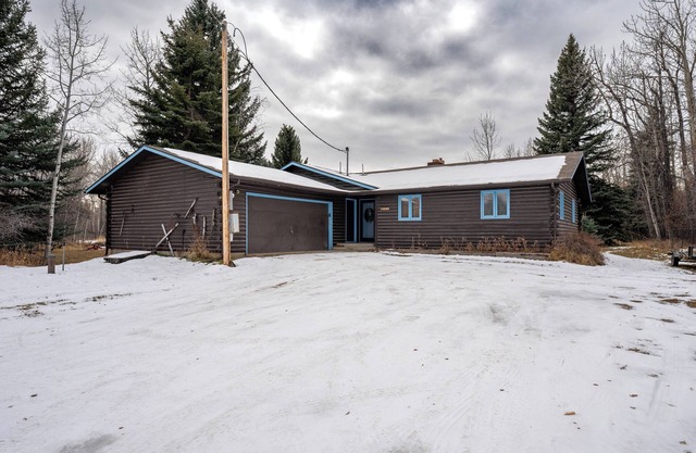 Enjoy a peaceful retreat and a fisherman's dream on Rock Creek!