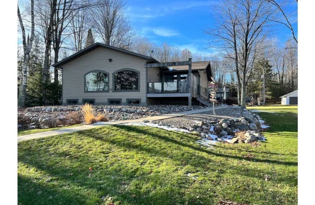 Enjoy All that Northern Wi has to Offer. Lake home for rent