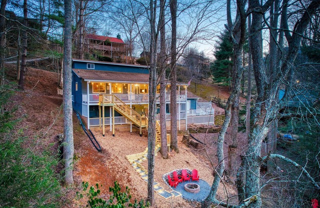 Enjoy Fabulous Home w/Hot Tub-Private-Amenities