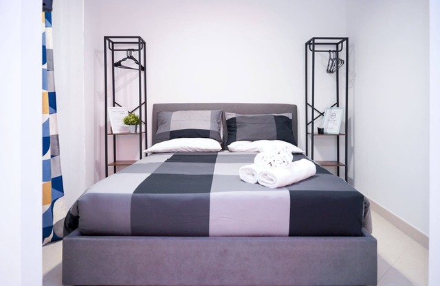 Enjoy Giallo: Stunning Studio Apartment in Rome.