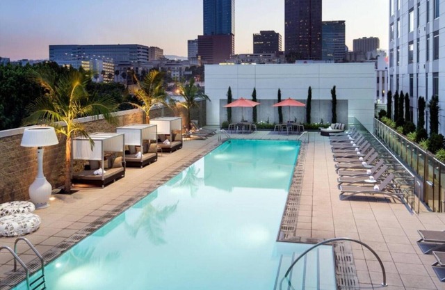 ENJOY RENOVATED SUITES AT OUR DOWNTOWN L.A. LIVE HOTEL