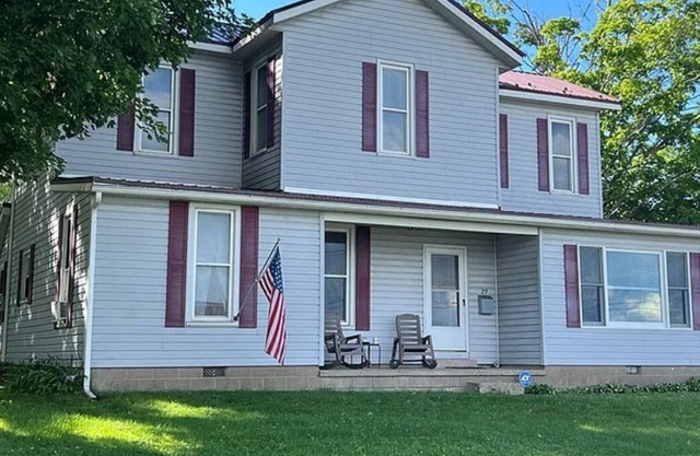 Enjoy the beautiful views of Chautauqua Lake, home of the Chautauqua Belle!