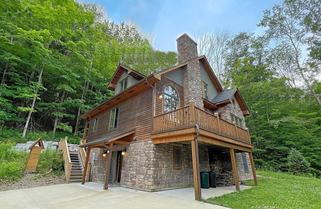 Enjoy the breathtaking sites of Ellicottville, N.Y in this beautiful chalet on a perfect mountain escape.