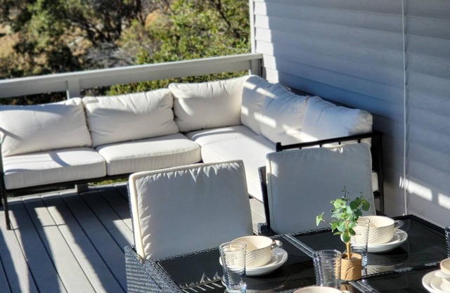 Beautiful 2 bedroom cottage with gorgeous views.