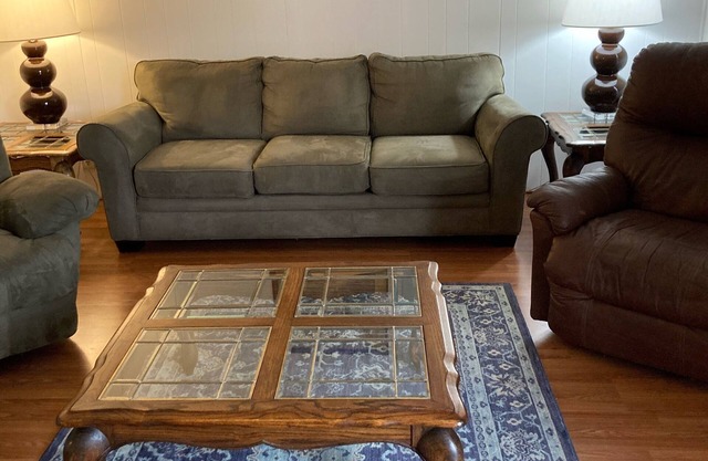 Enjoy the peaceful solitude of this Country Getaway near Beaver PGE Plant.