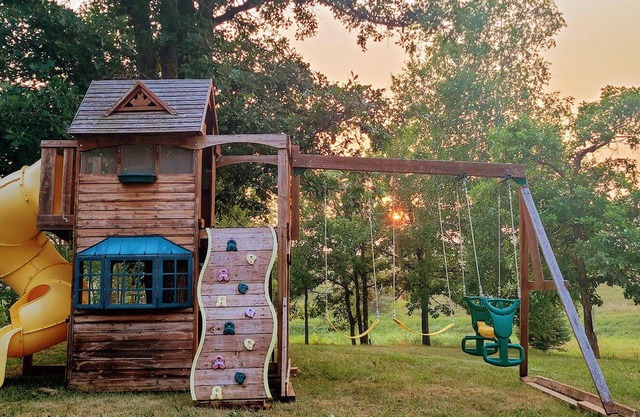 Lakehouse Lodge - Enjoy the Outdoors