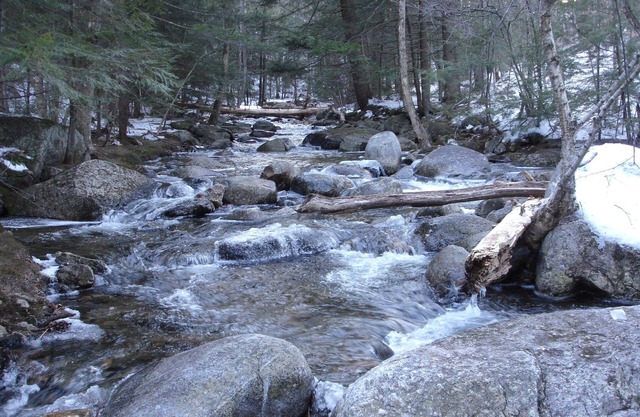 Enjoy Winter Season in this Vacation Chalet Near Vail Epic Mt Sunapee Ski Resort