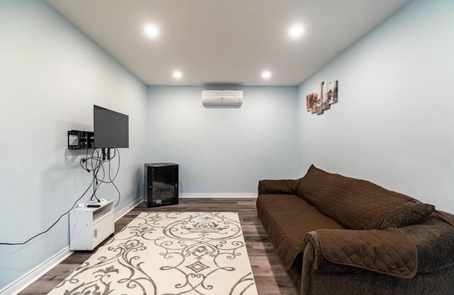Enjoy your elegant and spacious townhouse in Halifax.