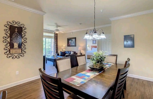Enjoy your stay in this cozy, condo located at the luxurious Tuscana Resort