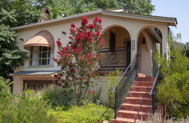 Enolas Cottage - Restauriertes malerisches Cottage aus den 1940er Jahren im Herzen von Sutter Creek